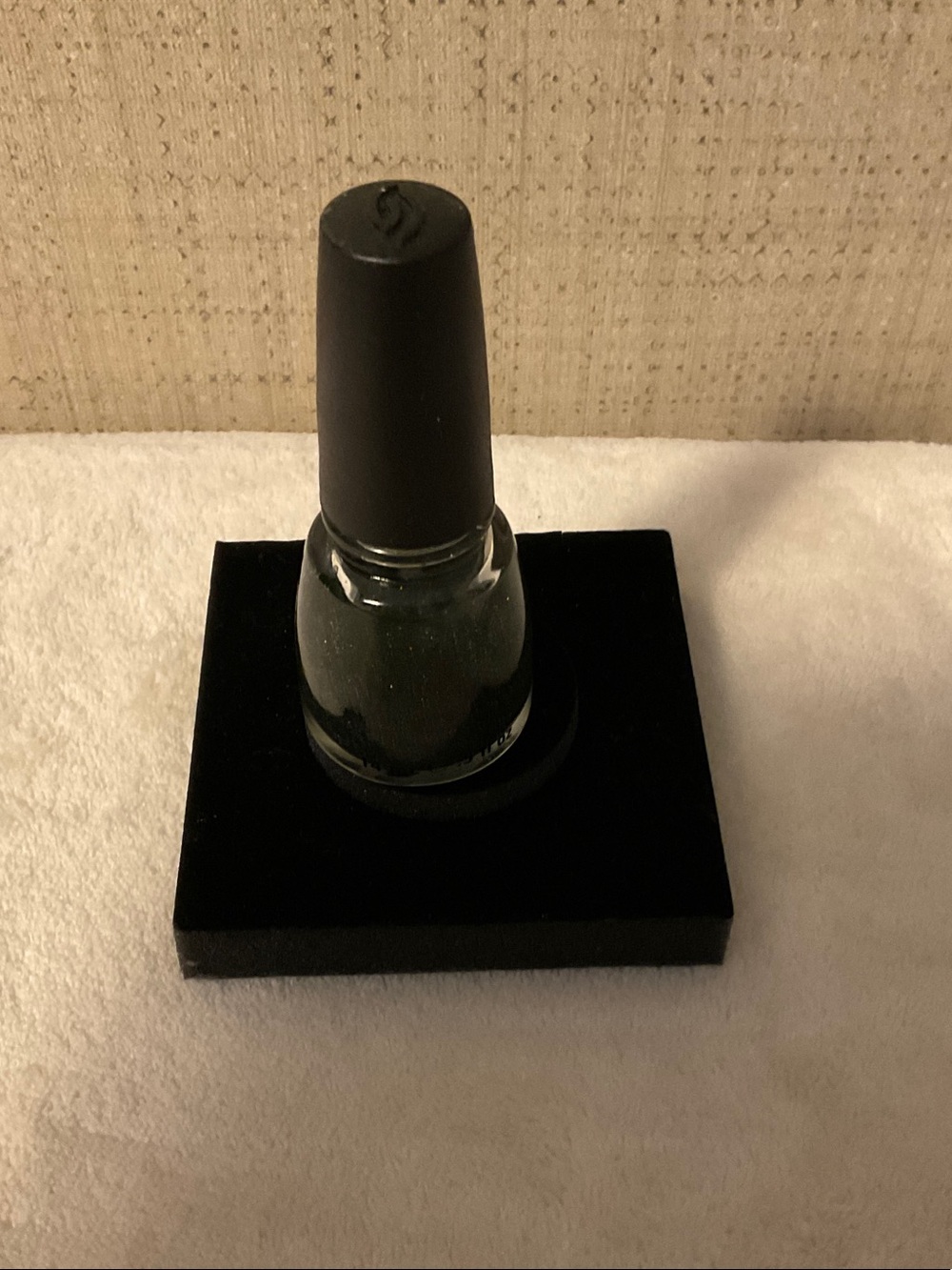 Deep Forest Green Nail Polish with Black Cap - Unbranded